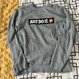 Nike Crewneck Grey Box Logo
